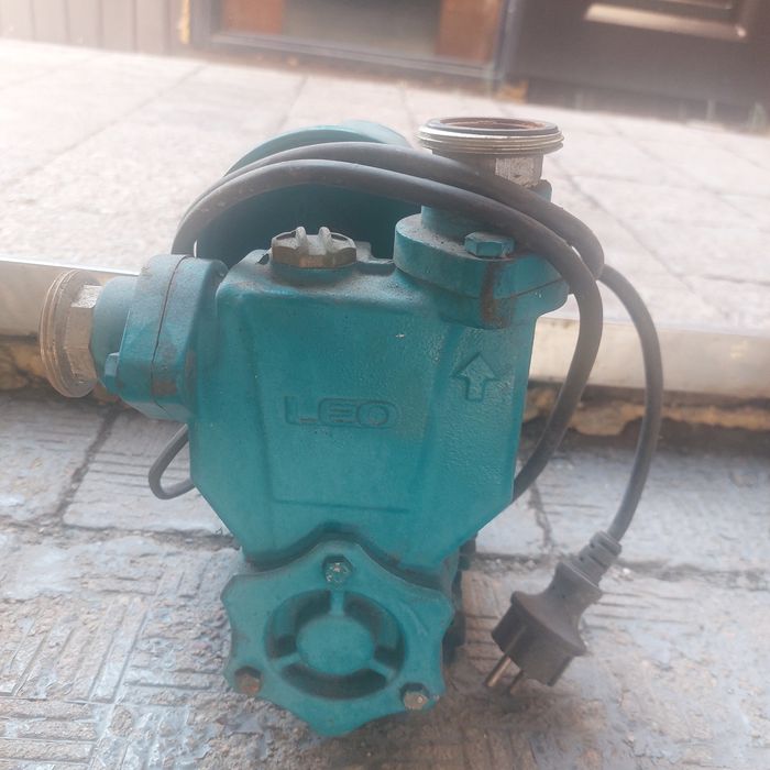 Насос водяной LEO