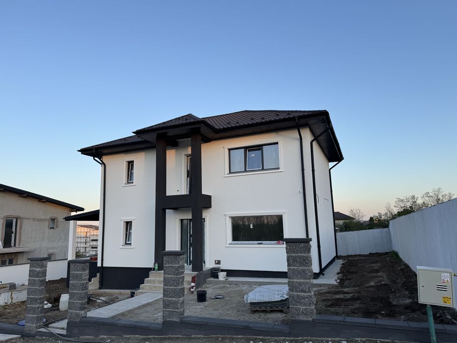 Casa parter+etaj+beci ,550 mp teren, 128 mp utili