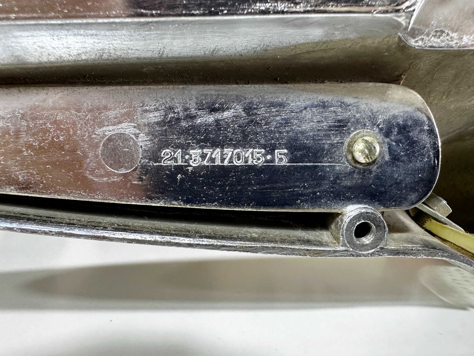 Фонарь освещения заднего номера Волга  ГАЗ-21  птичка багажника