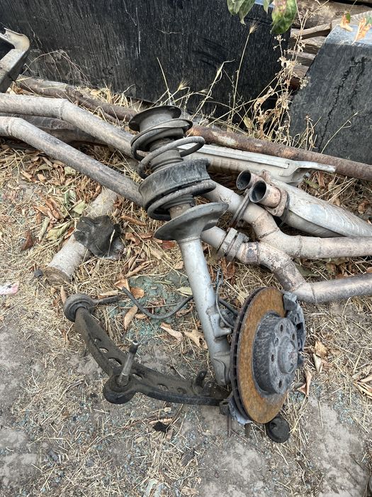 Продам запчасть бмв е34 е36