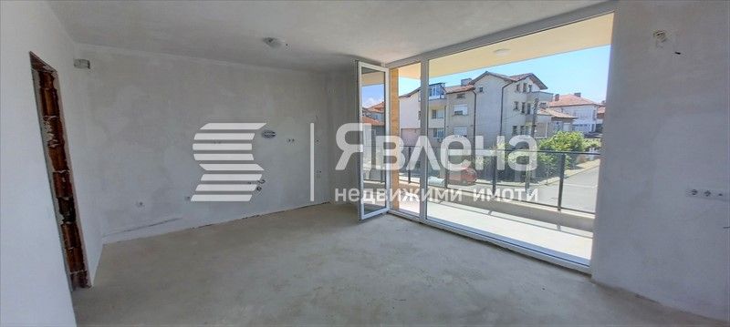Продава се Двустаен апартамент в Царево - 71 кв.м за 1304 €/кв.м - Снимка #2