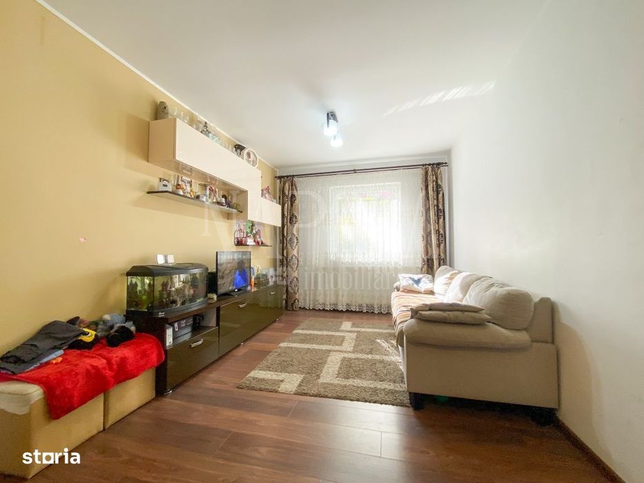 Apartament 4 camere de vanzare in Manastur, Cluj Napoca — fotografia 1