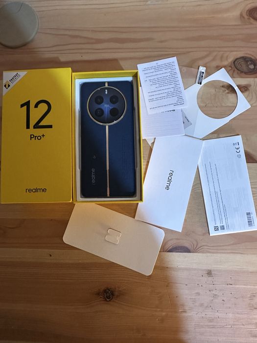 Real me 12 pro plus 12 gb ram  512 gb storage