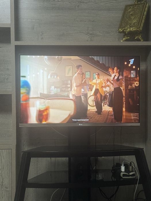 Подставка для телевизора