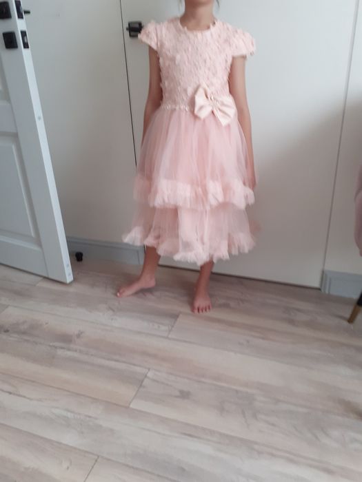 Детские платье для  праздников