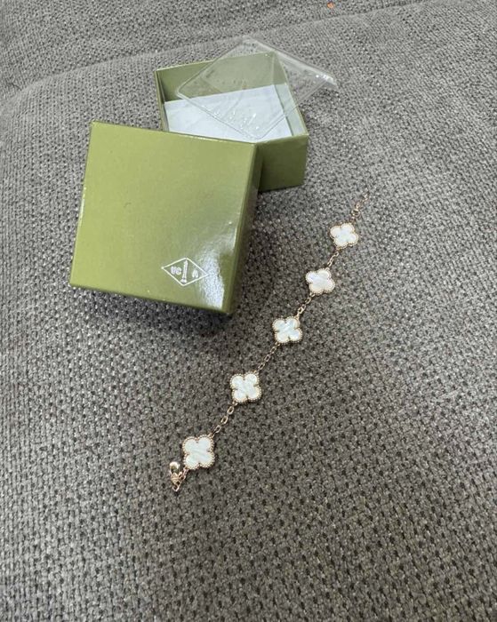 Гривни Van Cleef Hermes