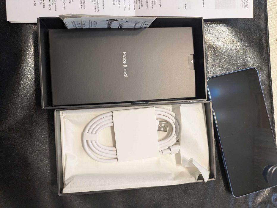 Продавам Realme Gt7