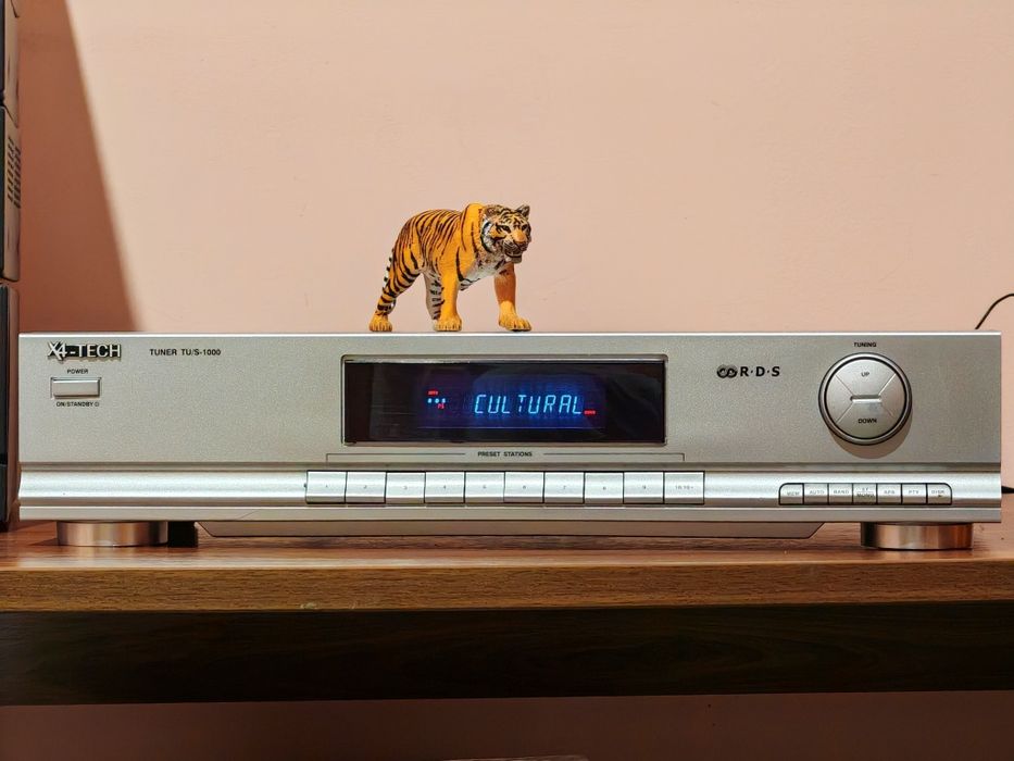 X4 TECH  TU/S-1000. Tuner premium Radio Data System. Preț fix !