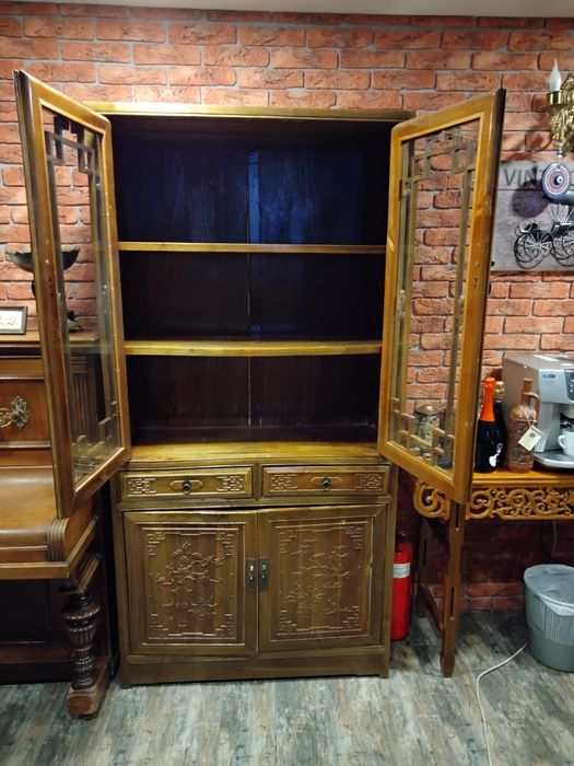 Буфет деревянный коричневый