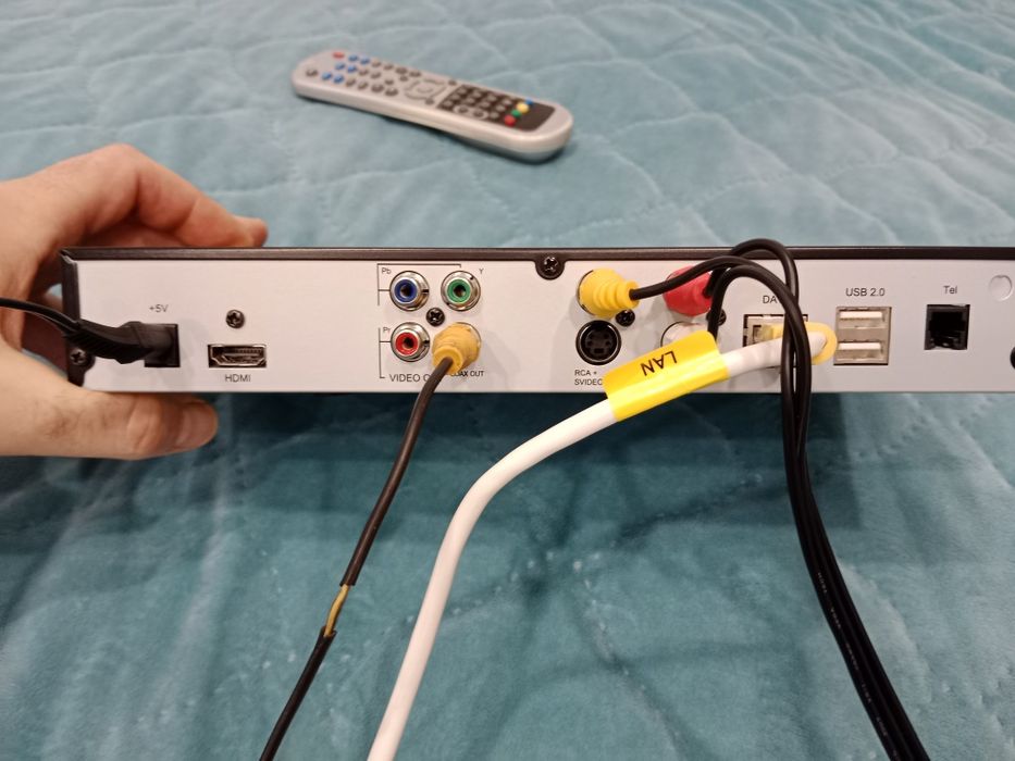 Телевизионная приставка IPTV STV SIG 220.