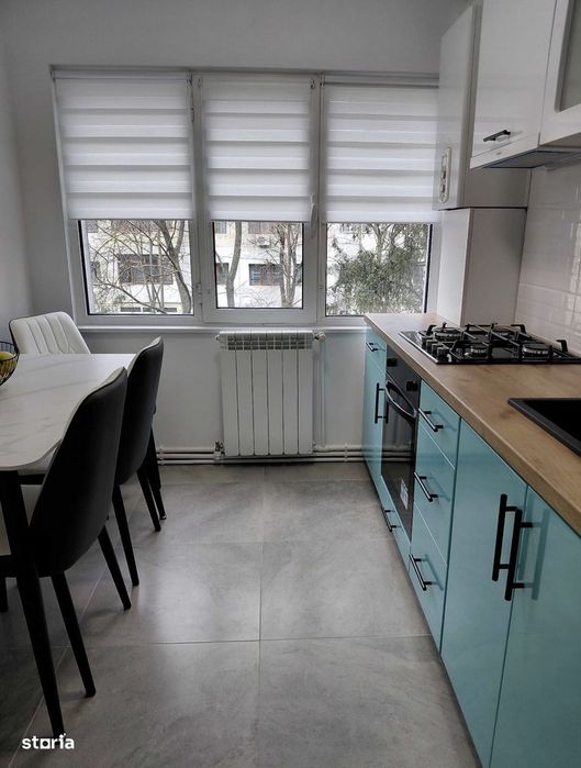 Apartament cu 3 camere de vânzare în zona Micro 16