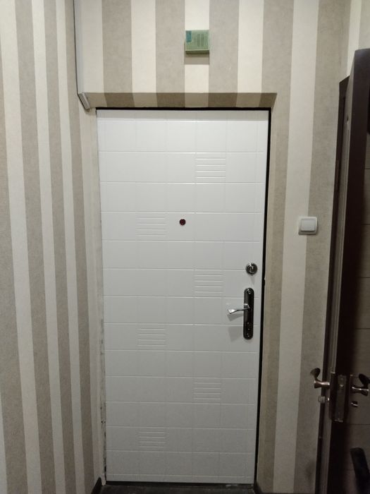 Обшивка железных дверей,откосов ,батарей МДФ панелями - Изготовление и ...