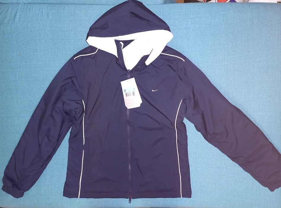 Яке с две лица Nike
