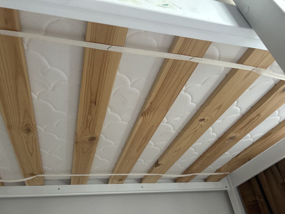 Продом 2-х ярусная  детский кровать