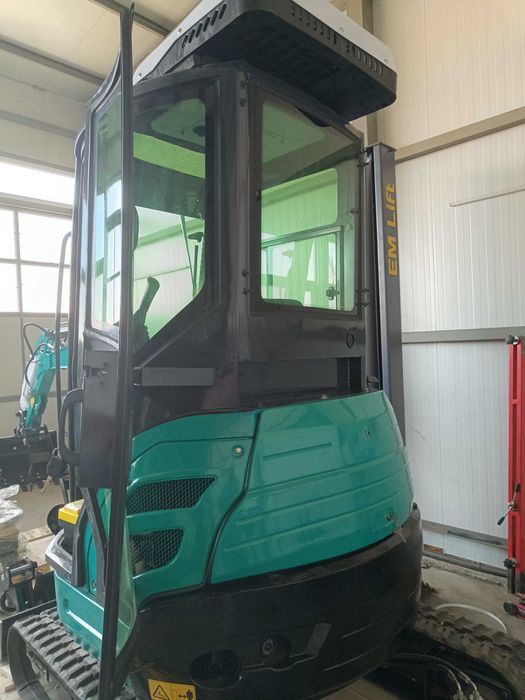 Мини-багер, нов внос