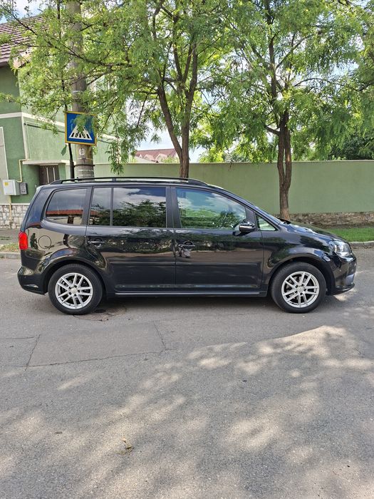 VOLKSWAGEN Touran 2015 — imagine 3