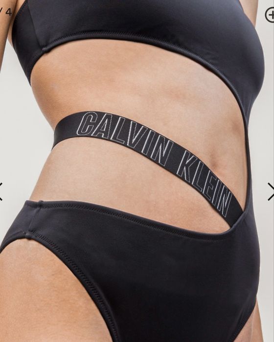 Бански Calvin Klein-S размер
