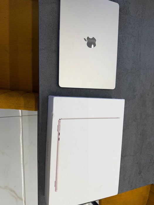 Apple MacBook Air M4