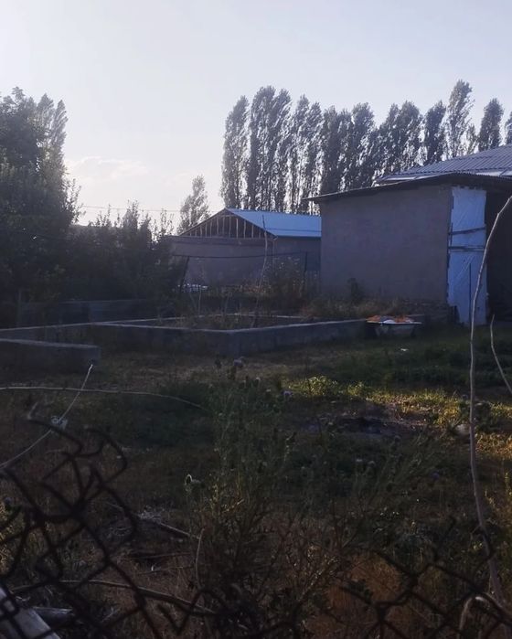 Uchastka YER Sotiladi  5sotix