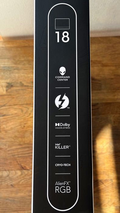 Alienware m18 R2 Intel i9 14900 HX RTX4070 32 RAM 1 TB SSD