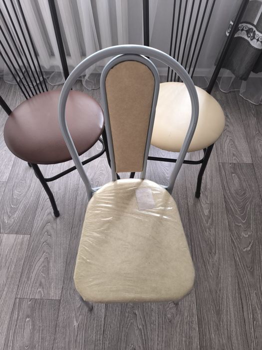 Стулья продам все три