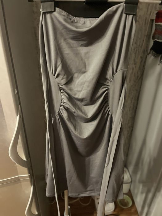 платье серое женское