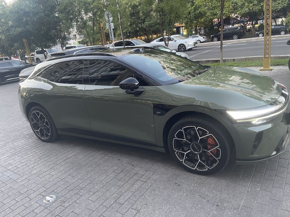 Zeekr 007 GT отлично состояния