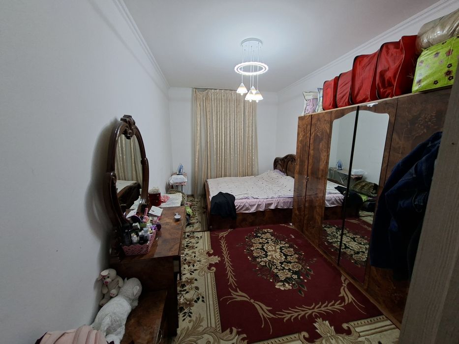 Uy sotiladi (Sergeli) Yangi xayot tumani yangi darxon maxallasida 
Are