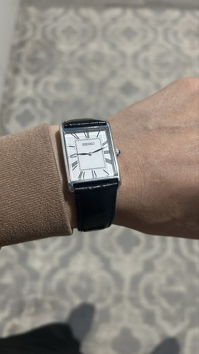 Часы кварцевые SEIKO