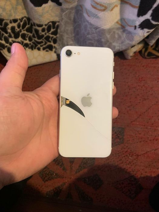 Iphone se 2020 64gb srochna