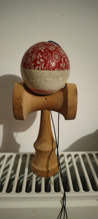 Kendama Lotus Bloom V2 Red Antiskid