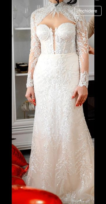 Rochie de mireasă elegantă, tip sirenă