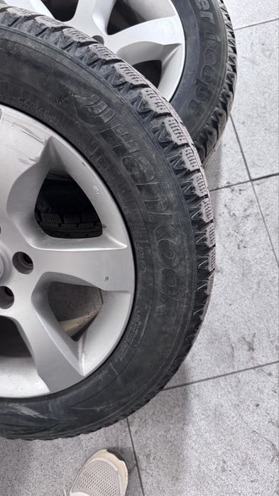 Зимние Шины Бу, комплект