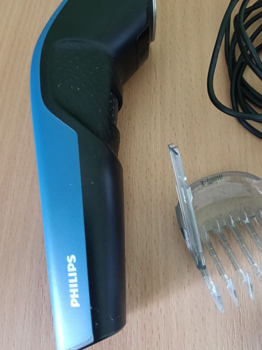 Mașina tuns Philips
