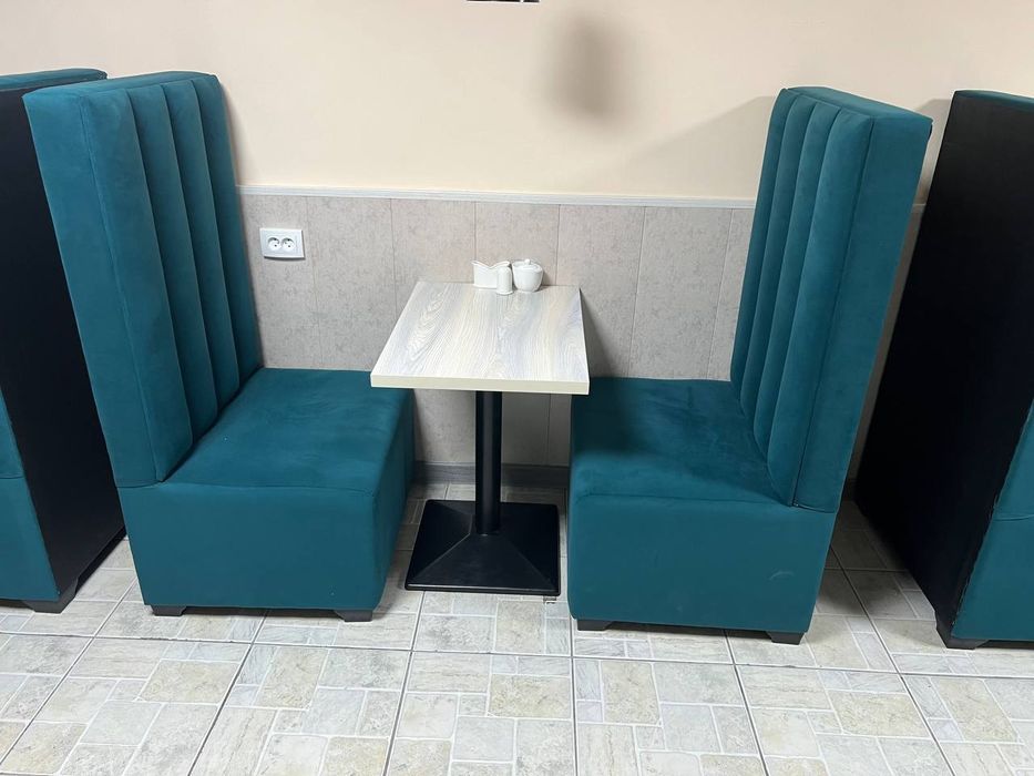 Кресла со столами