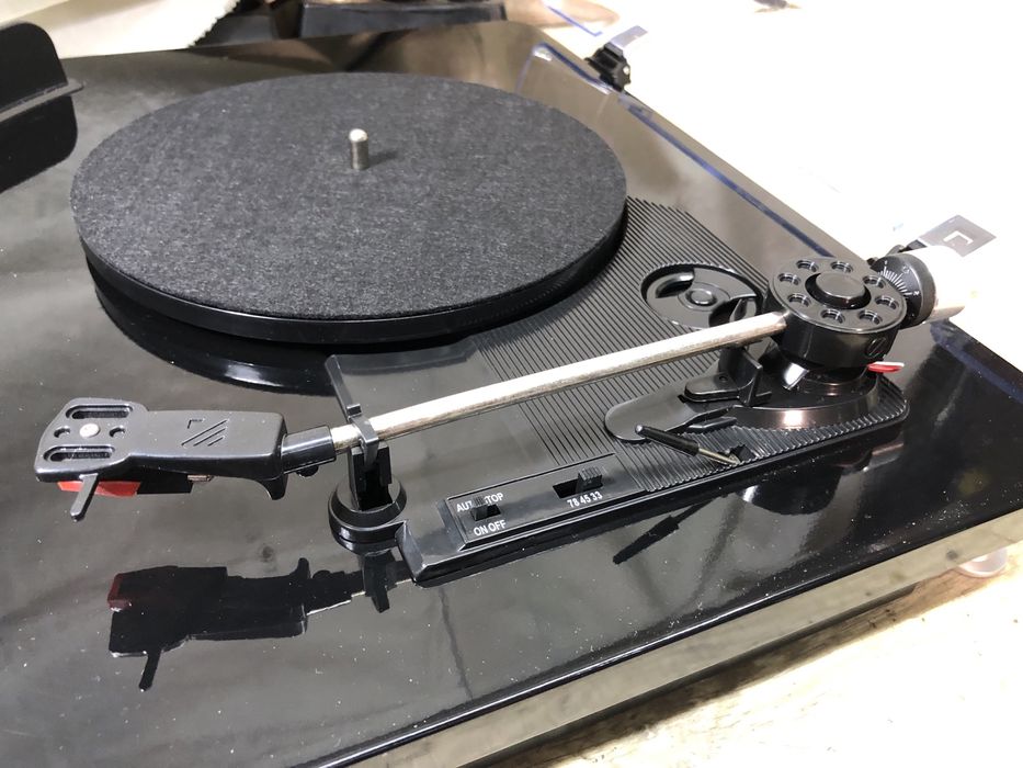 Грамофон  работещ