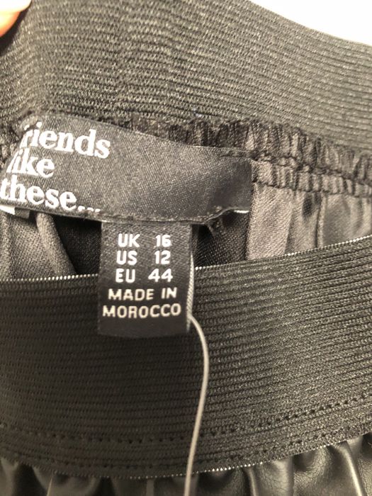 Продам юбку кожазам.