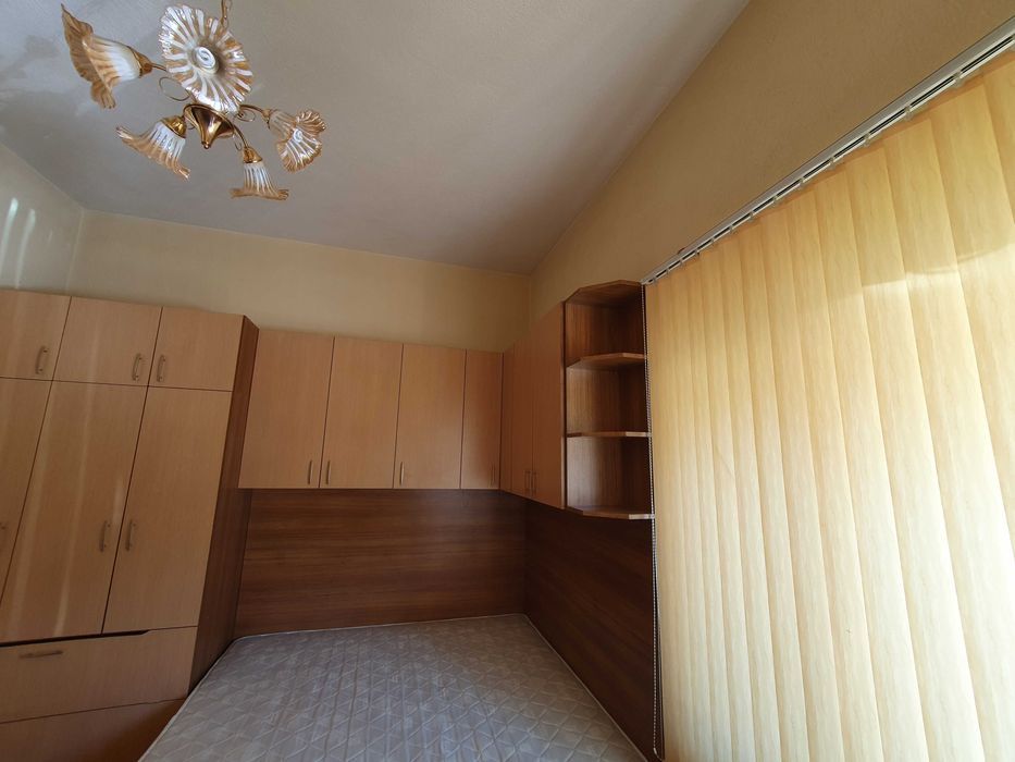 Дава се под наем Едностаен апартамент в Петрич - 17 кв.м за 41200 € - Снимка #4