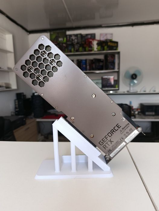 Видеокарта Palit Gaming Pro RTX 3080 10GB, в идеале!