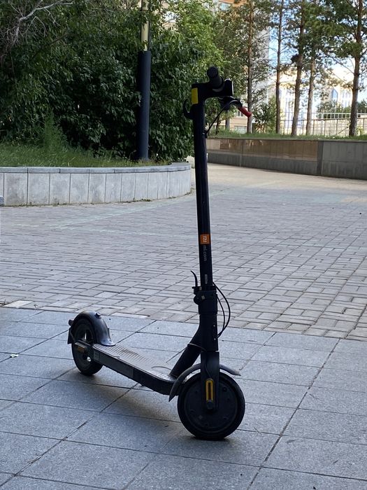 Электро самокат Xiaomi Essential