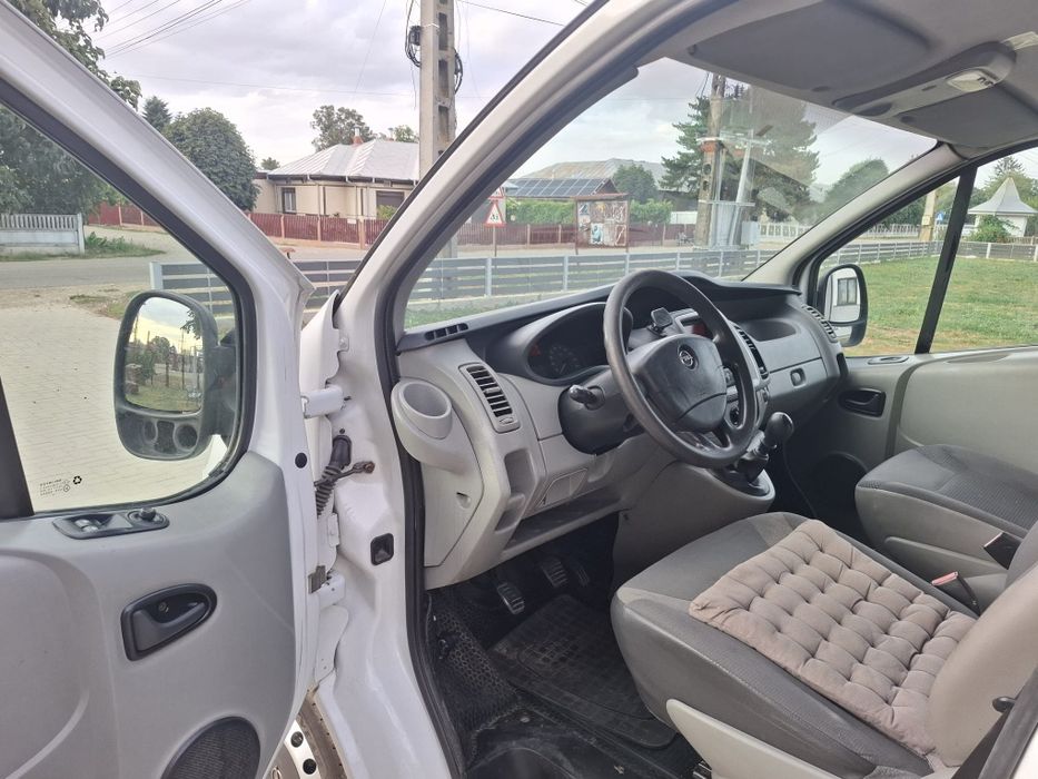 OPEL Vivaro 2011 — imagine 4