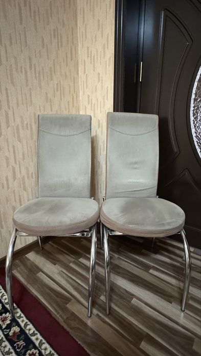 Кухонные стулья бежевого цвета