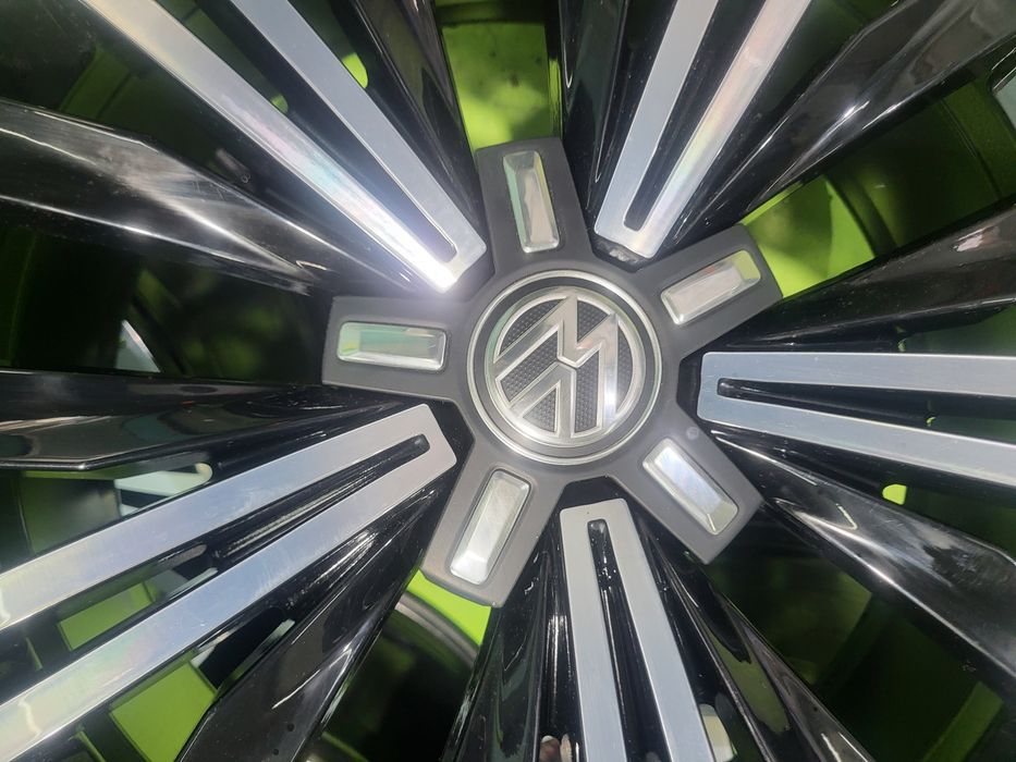18 5x112 Vw Tiguan лети джанти 5х112