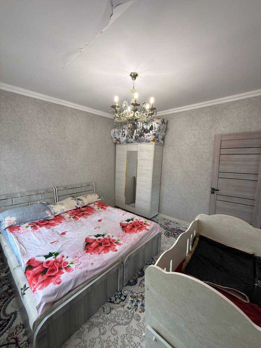 Продается квартира в Яшнабадском районе 22-Авиагородок 2х ком 1-этаж