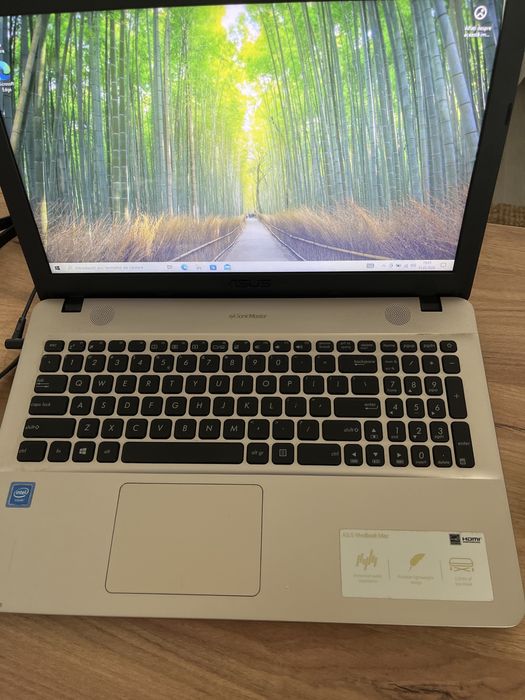 Laptop ASUS A541S – SSD 240GB