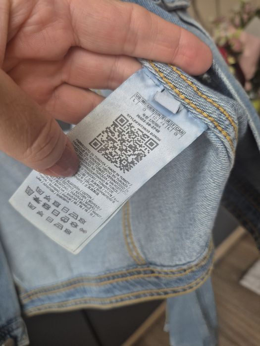 Geaca denim Guess L-xl noua,damă