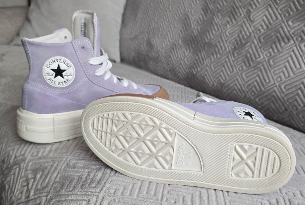 Conversе  велурени кецове