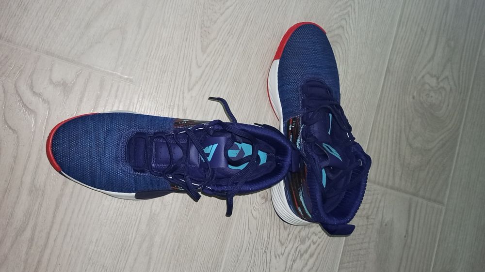 Баскетболни маратонки Adidas Dame 5