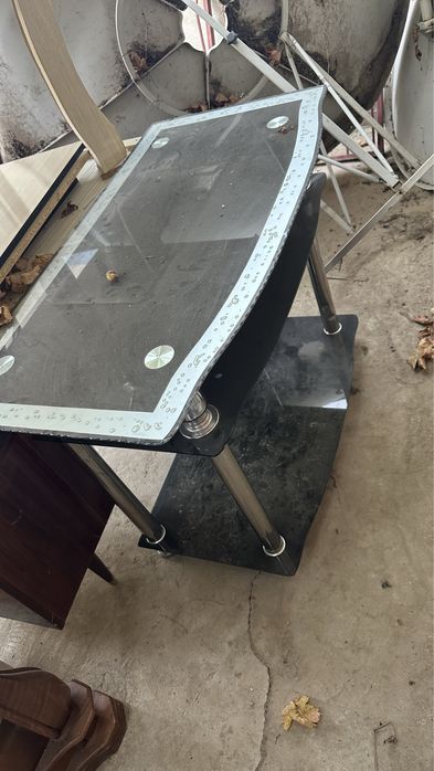 Журнальный столик