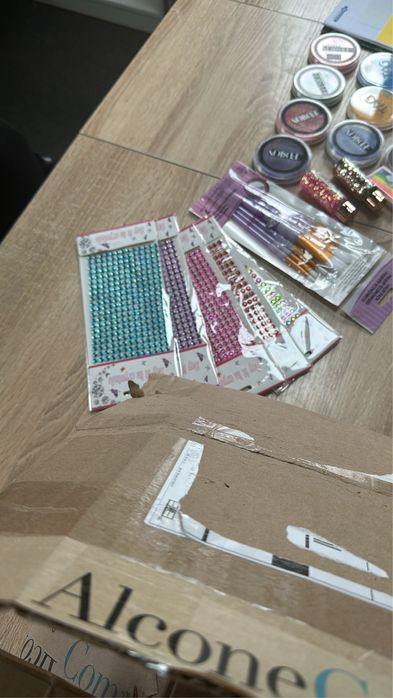 Продаю все длЯ аквагрима